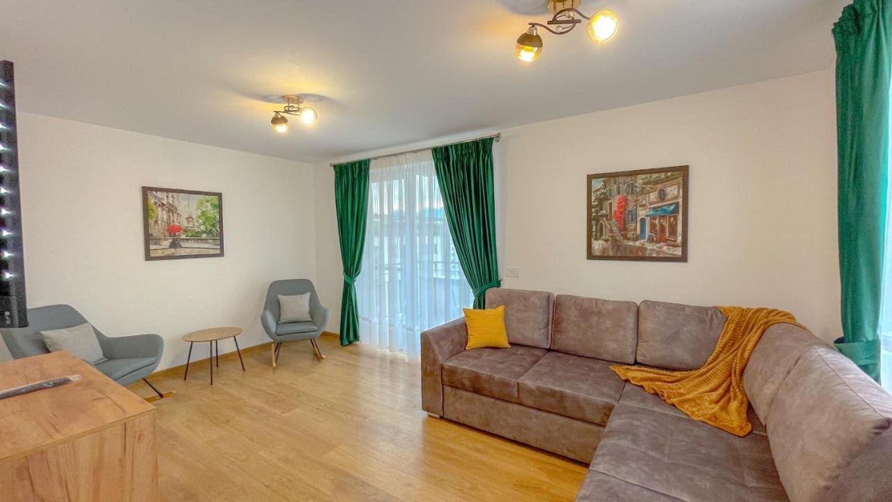 Dreamview Apartment With Private Parking Brasov Exterior photo